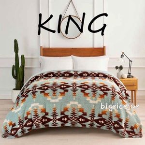 Pendleton Avra Valley Sherpa Blanket